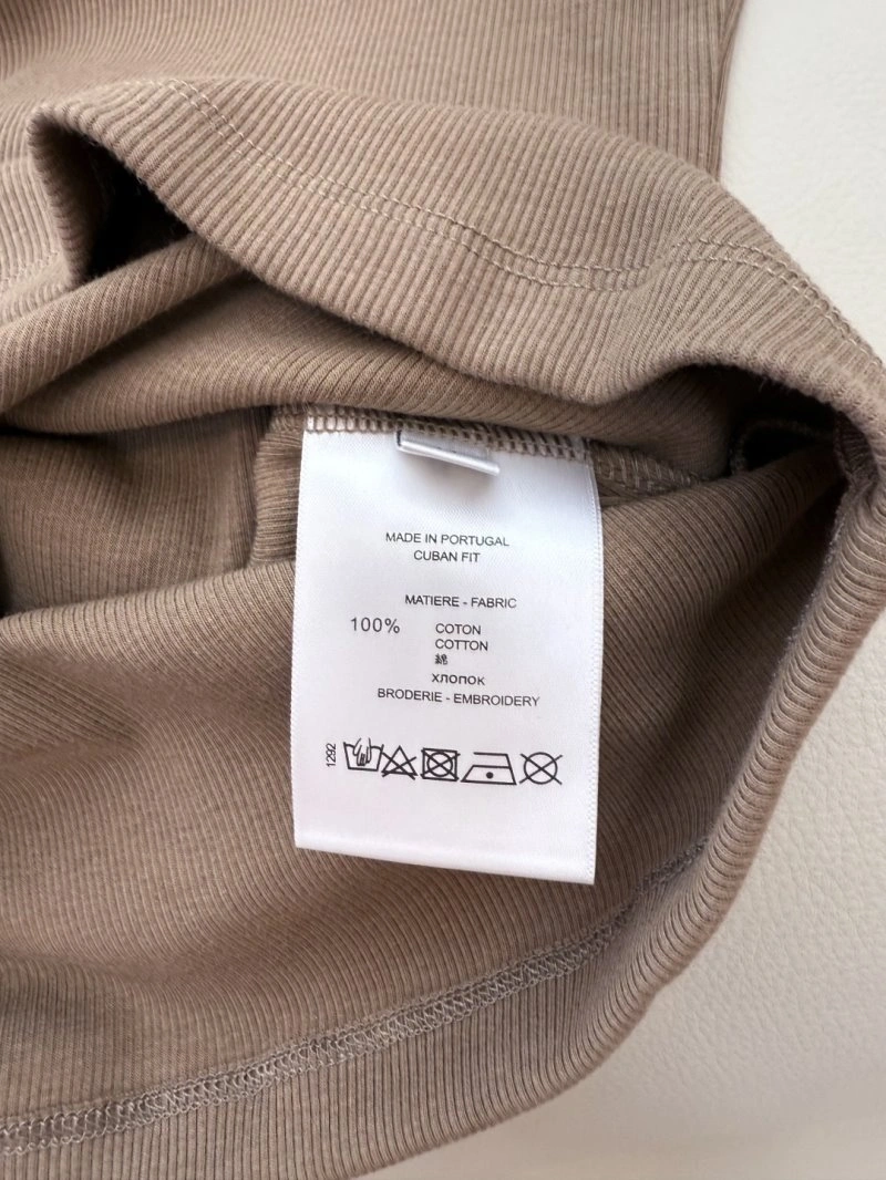 Versatile Brunello Cucinelli Vest 149949