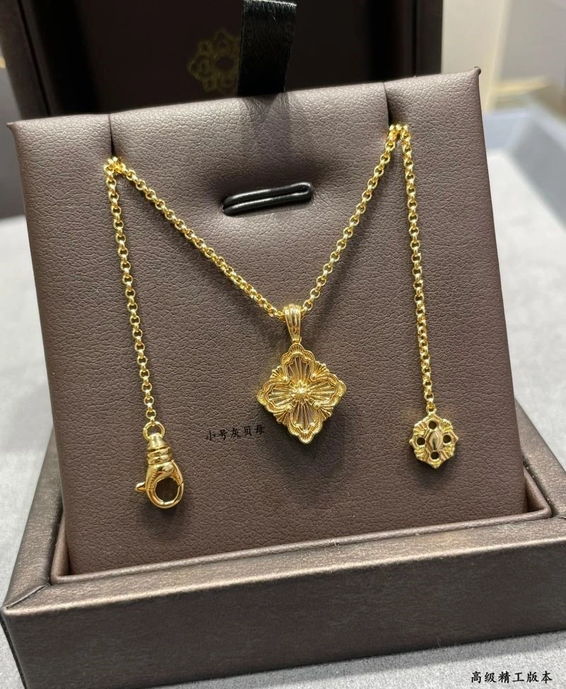 Buccellati Necklaces Packable 210037