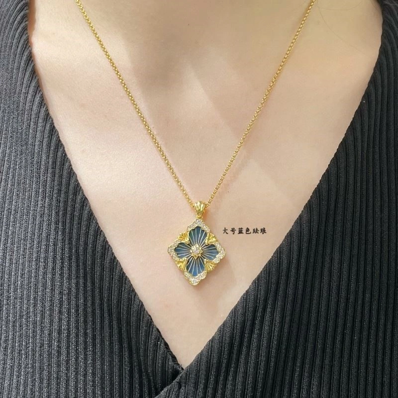 Bright Buccellati Necklaces 210045