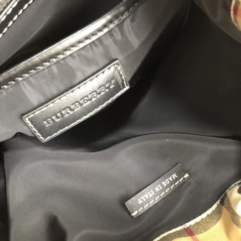 Unisex Burberry Backpacks 38194