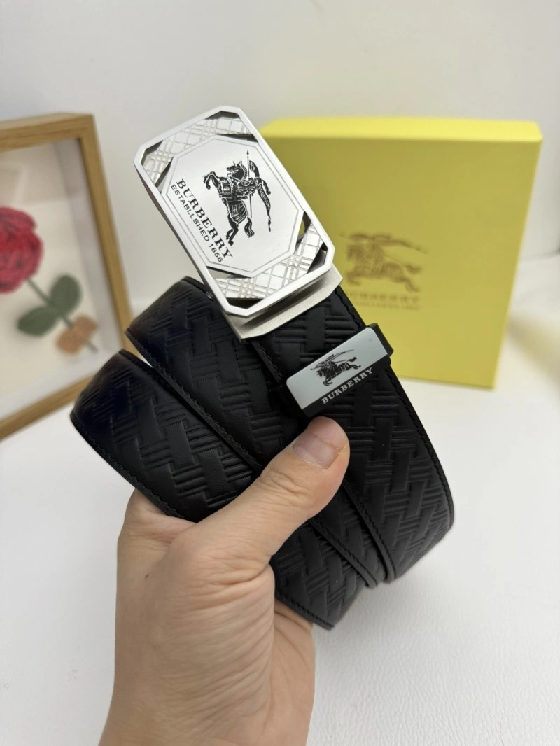 Burberry Belts Bright 283261