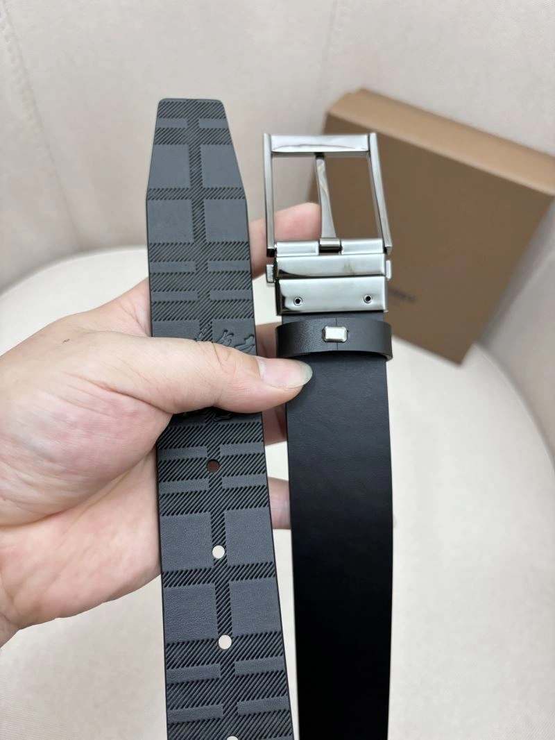 Burberry Belts WaterResistant 283499