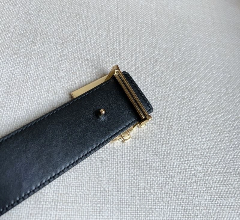 UrbanChic Burberry Belts 283457