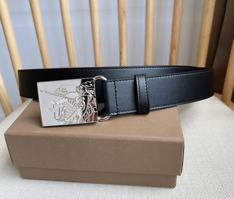 Minimalist Burberry Belts 283024