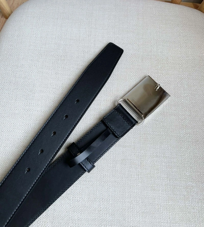 Minimalist Burberry Belts 283024