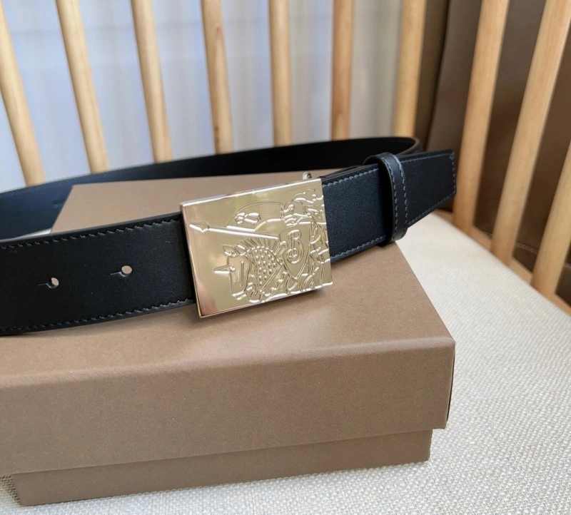 Minimalist Burberry Belts 283024