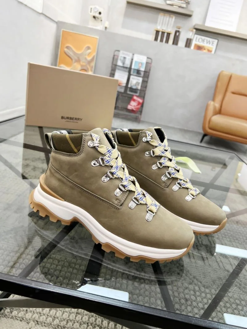 Cozy Burberry Boots 17178