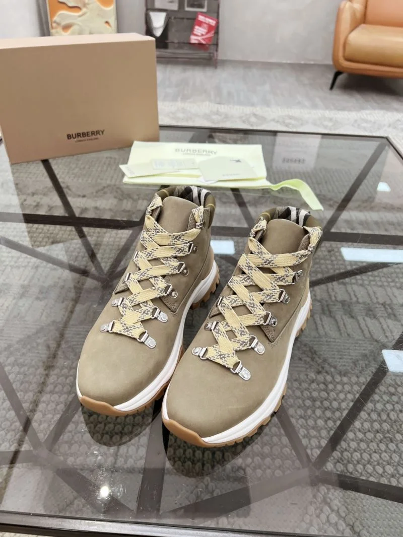 Cozy Burberry Boots 17178
