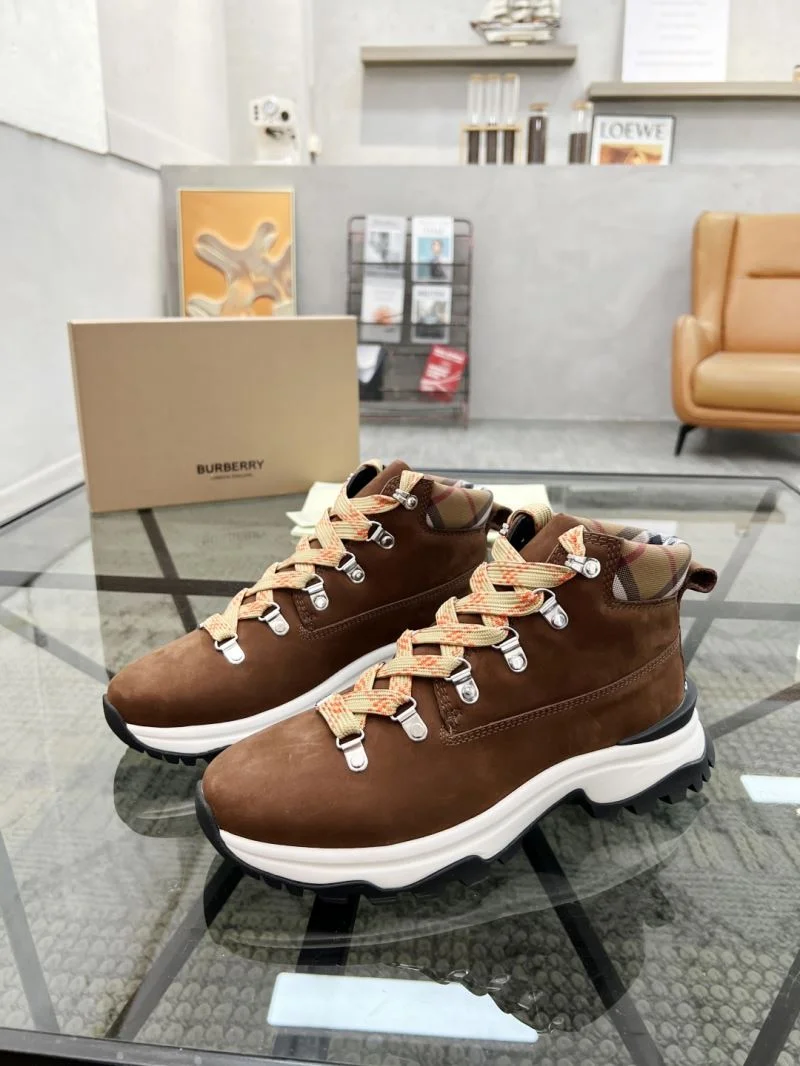 Lightweight Burberry Boots 17131