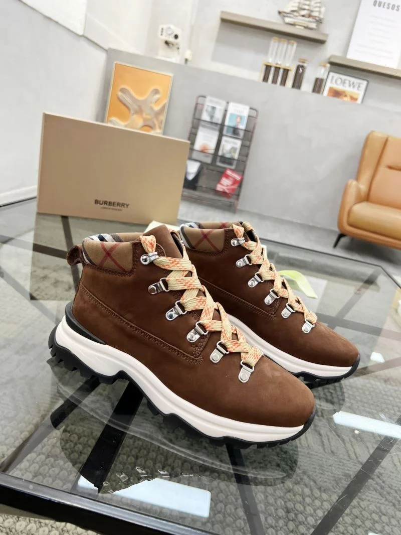 Lightweight Burberry Boots 17131