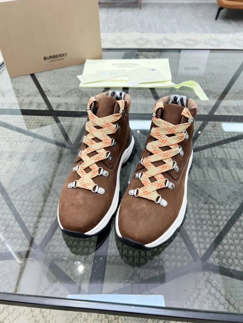 Lightweight Burberry Boots 17131