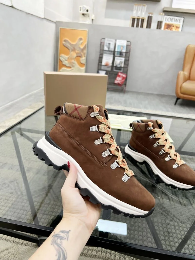 Lightweight Burberry Boots 17131