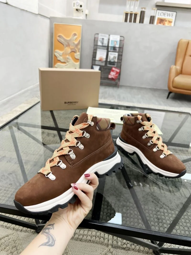 Lightweight Burberry Boots 17131