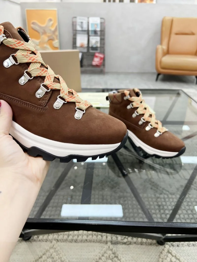 Lightweight Burberry Boots 17131