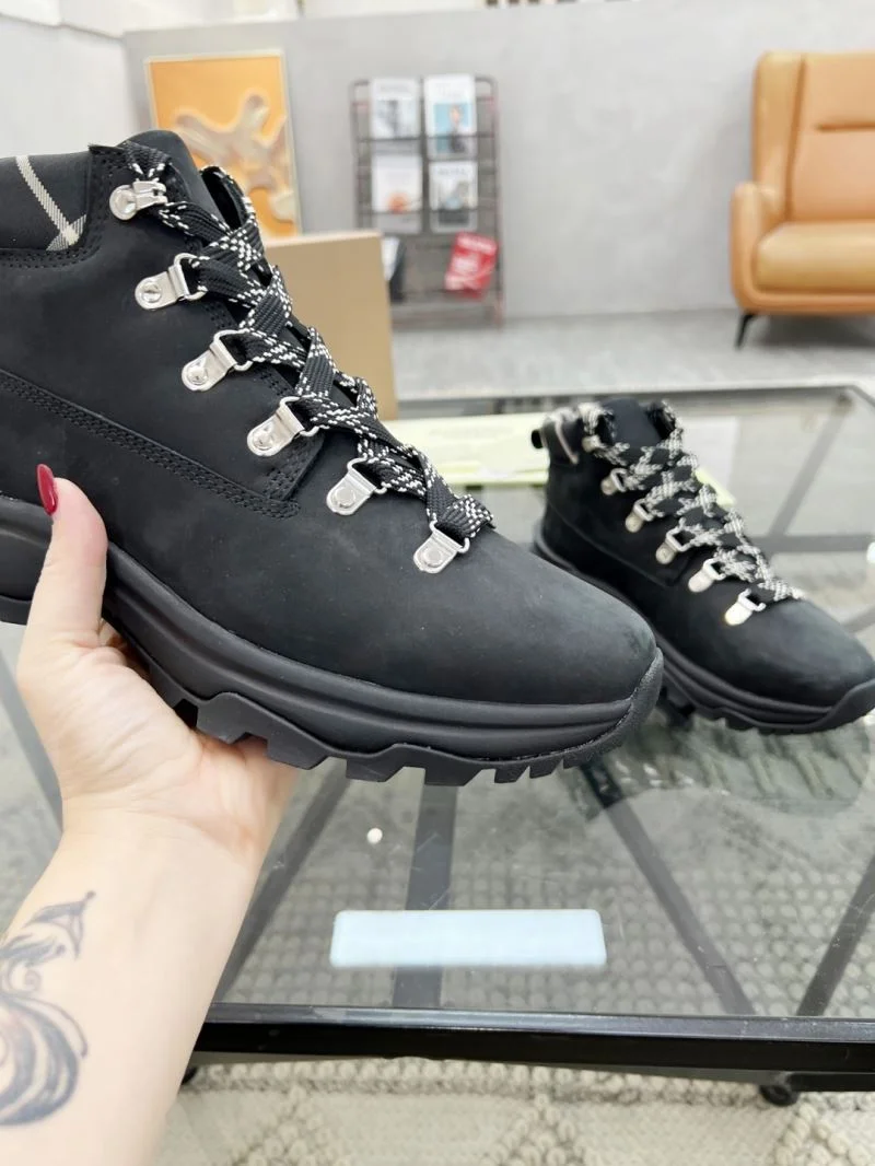 Seasonal Burberry Boots 17114