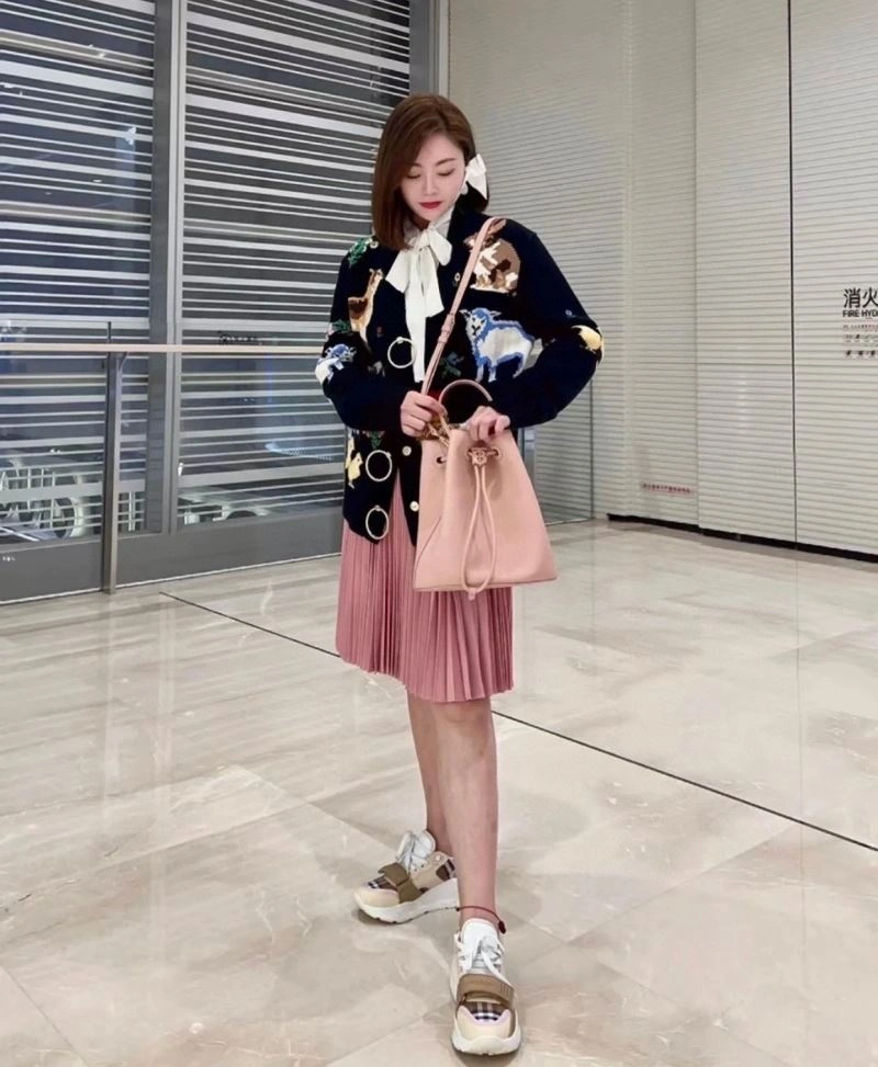Burberry Bucket Bags MultiPurpose 64598