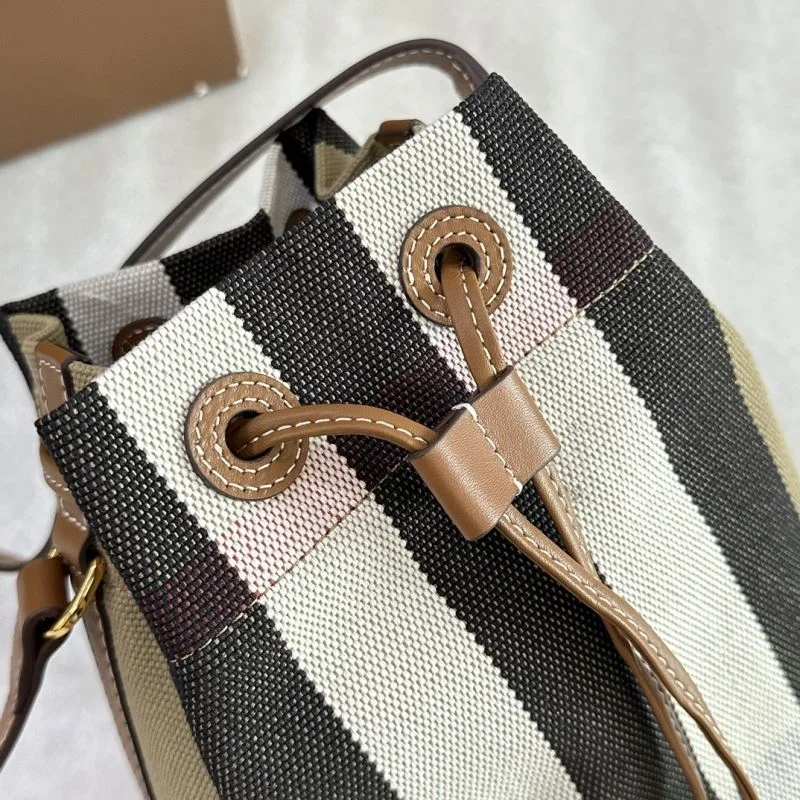 ComfortFit Burberry Bucket Bags 51751