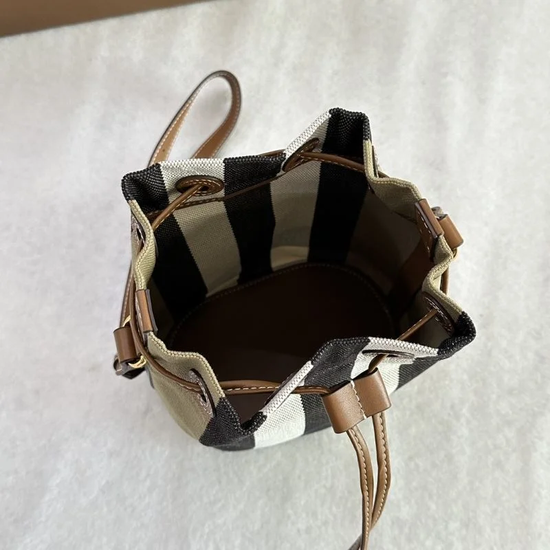 ComfortFit Burberry Bucket Bags 51751
