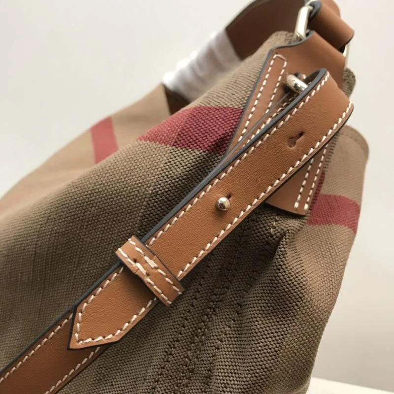 Burberry Bucket Bags RelaxedFit 51756