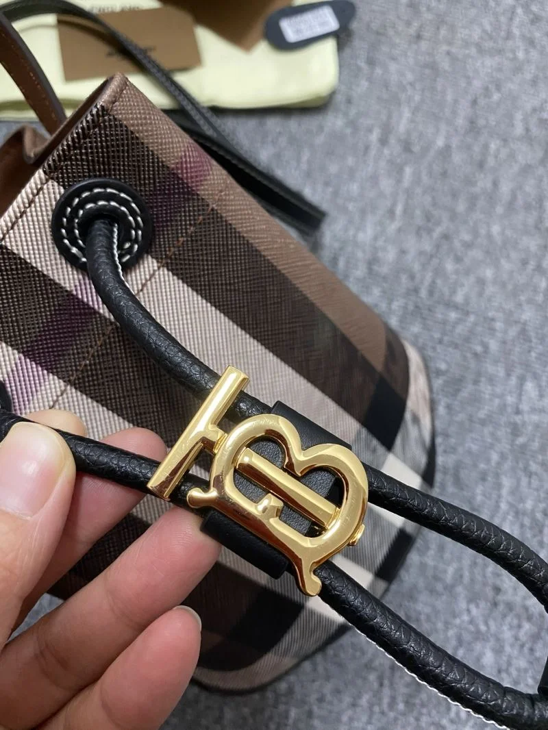 Efficient Burberry Bucket Bags 38152