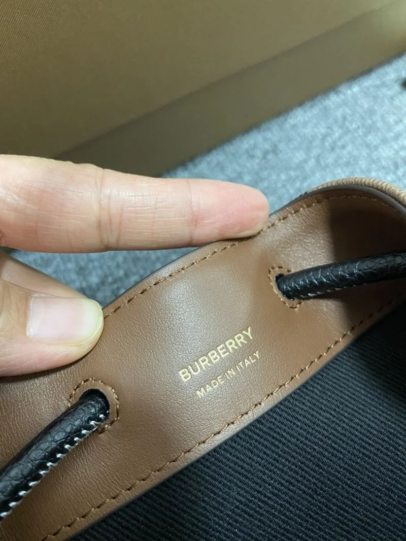 Efficient Burberry Bucket Bags 38152