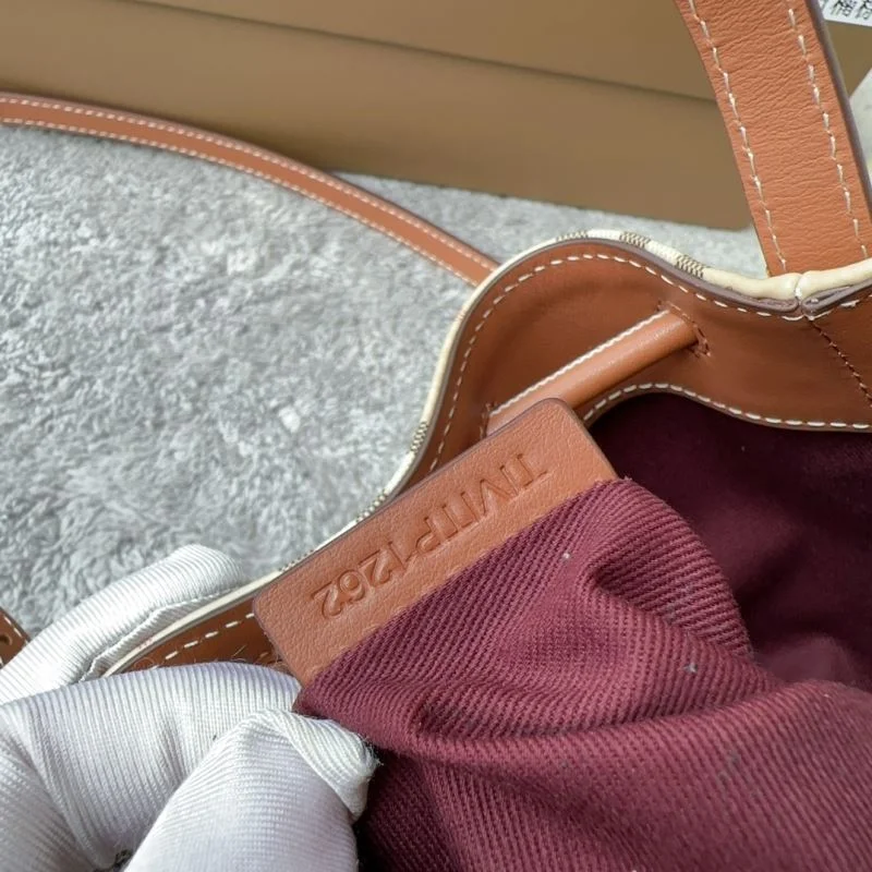 Burberry Bucket Bags Snug 38143