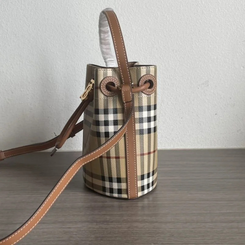 Vibrant Burberry Bucket Bags 38153