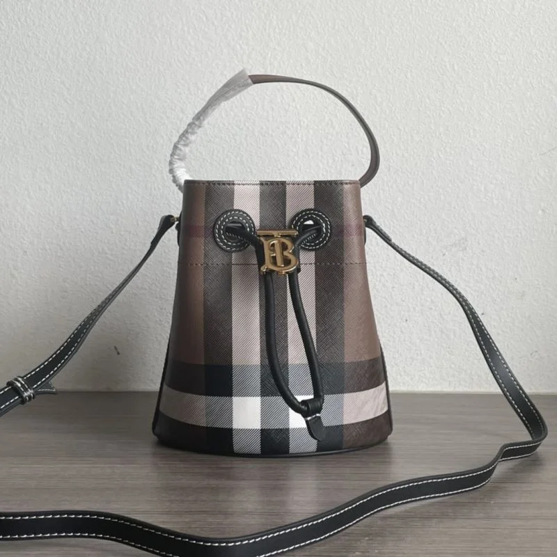 Vibrant Burberry Bucket Bags 38148