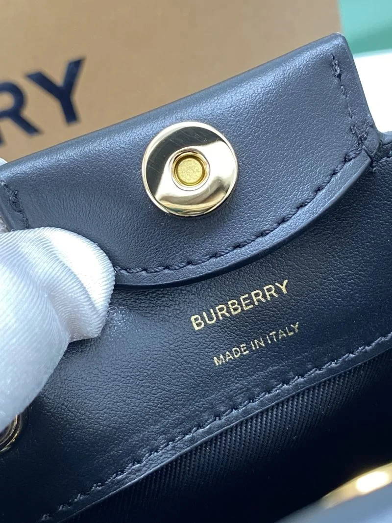 FashionForward Burberry Bucket Bags 38156