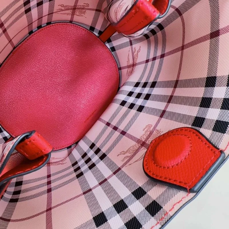 MultiPurpose Burberry Bucket Bags 38155