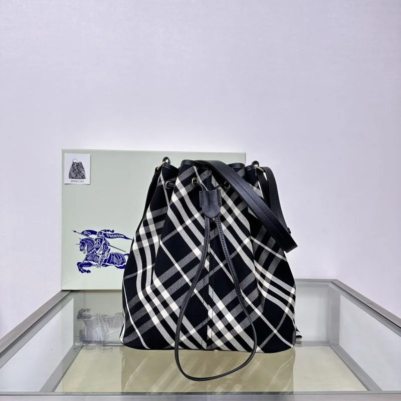 ComfortFit Burberry Bucket Bags 38136