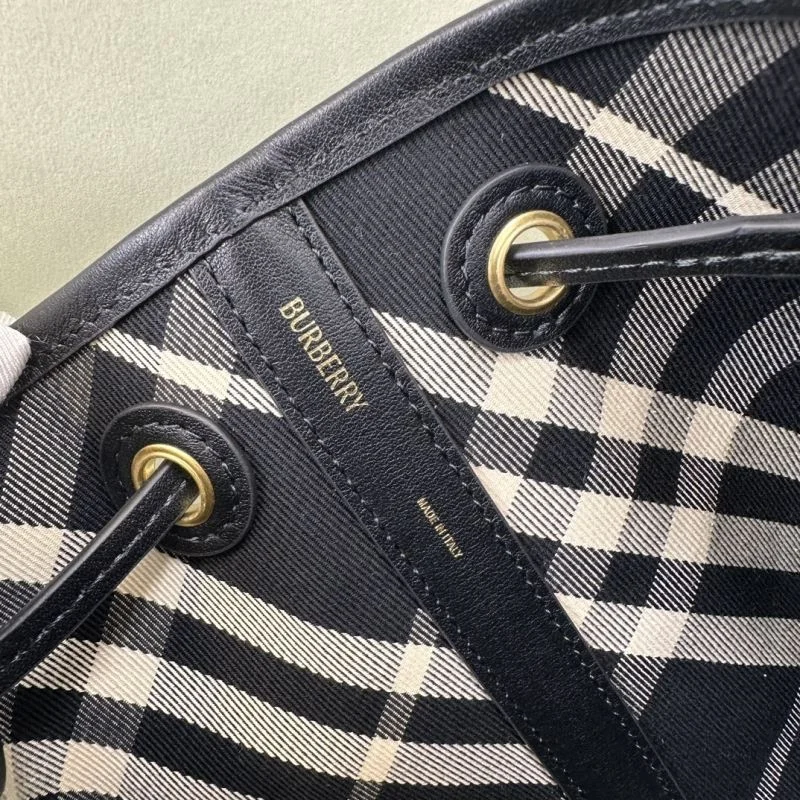 ComfortFit Burberry Bucket Bags 38136