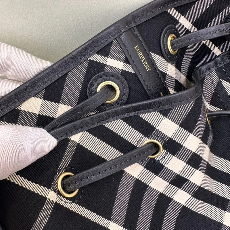 ComfortFit Burberry Bucket Bags 38136
