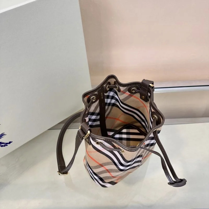 SmoothTexture Burberry Bucket Bags 38129