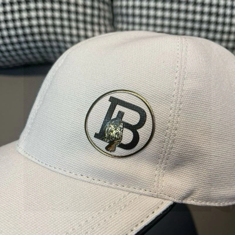 Burberry Caps Cozy 261555
