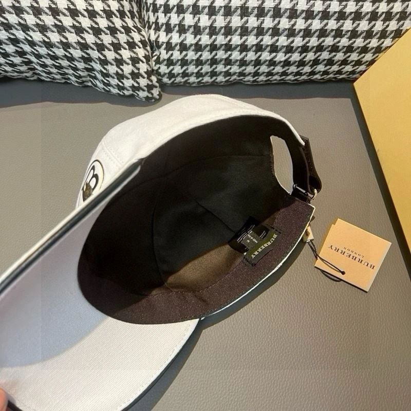 Burberry Caps Cozy 261555