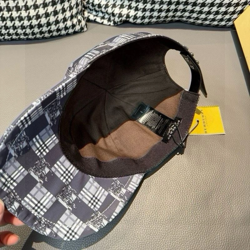 NewStyle Burberry Caps 261549