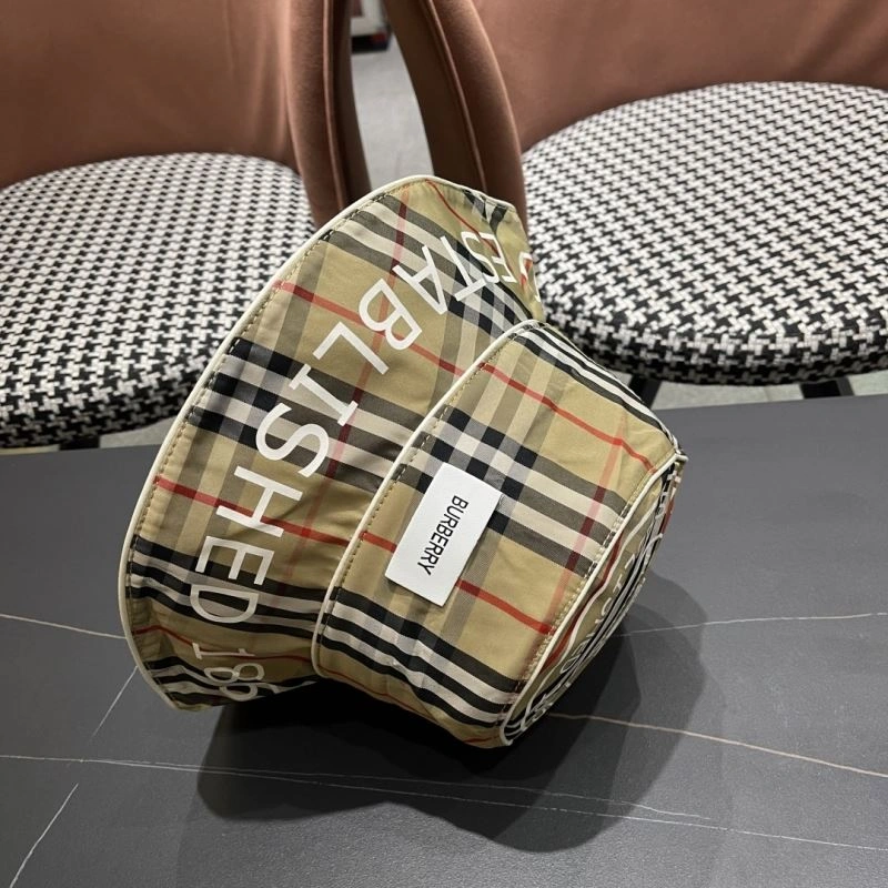 Burberry Caps Compact 260548