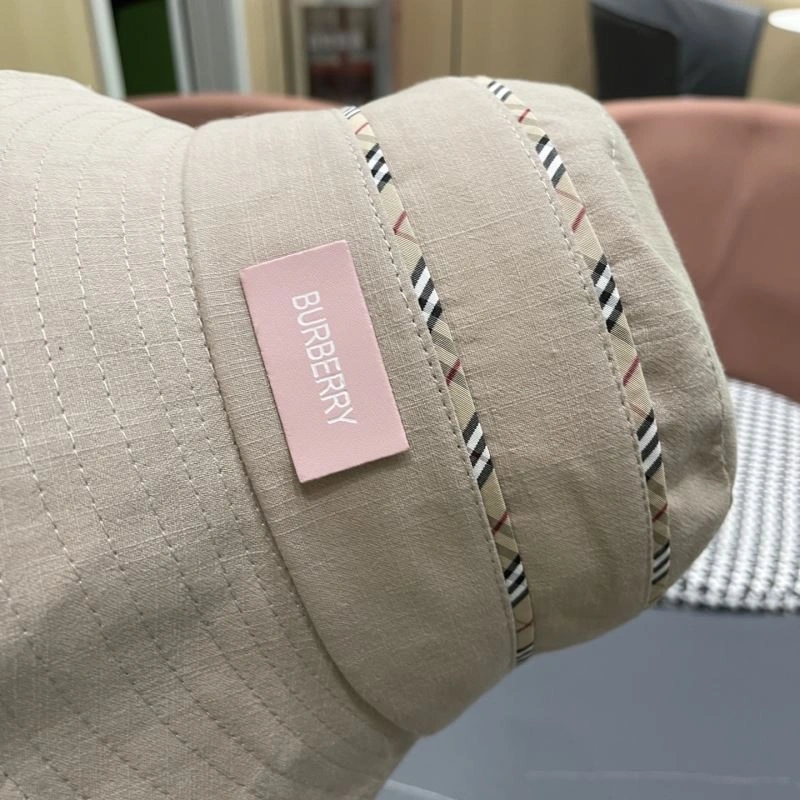 Practical Burberry Caps 260537