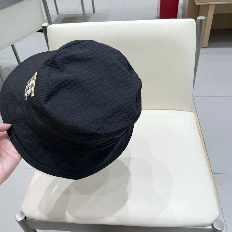Burberry Caps UrbanChic 260535