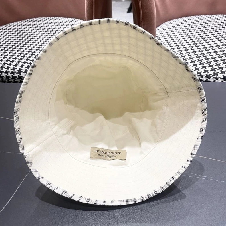 Burberry Caps SoftTouch 260508