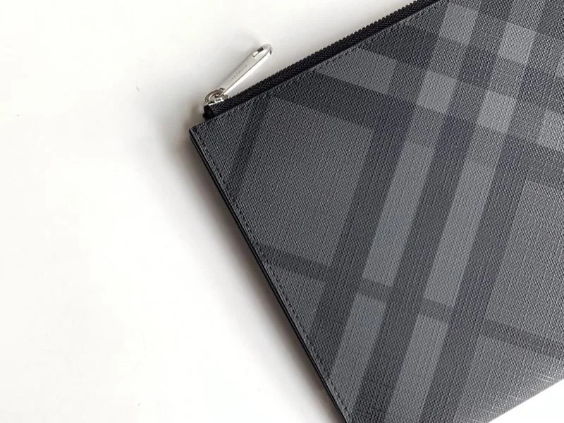Burberry Clutch Bags Functional 51817