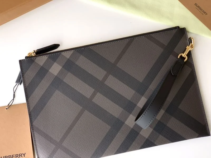 Burberry Clutch Bags Soft 38124