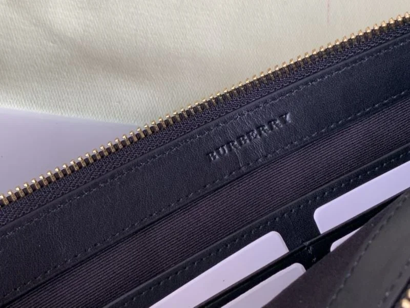 Burberry Clutch Bags Soft 38124