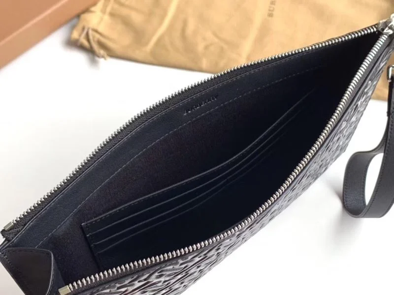 Casual Burberry Clutch Bags 38123