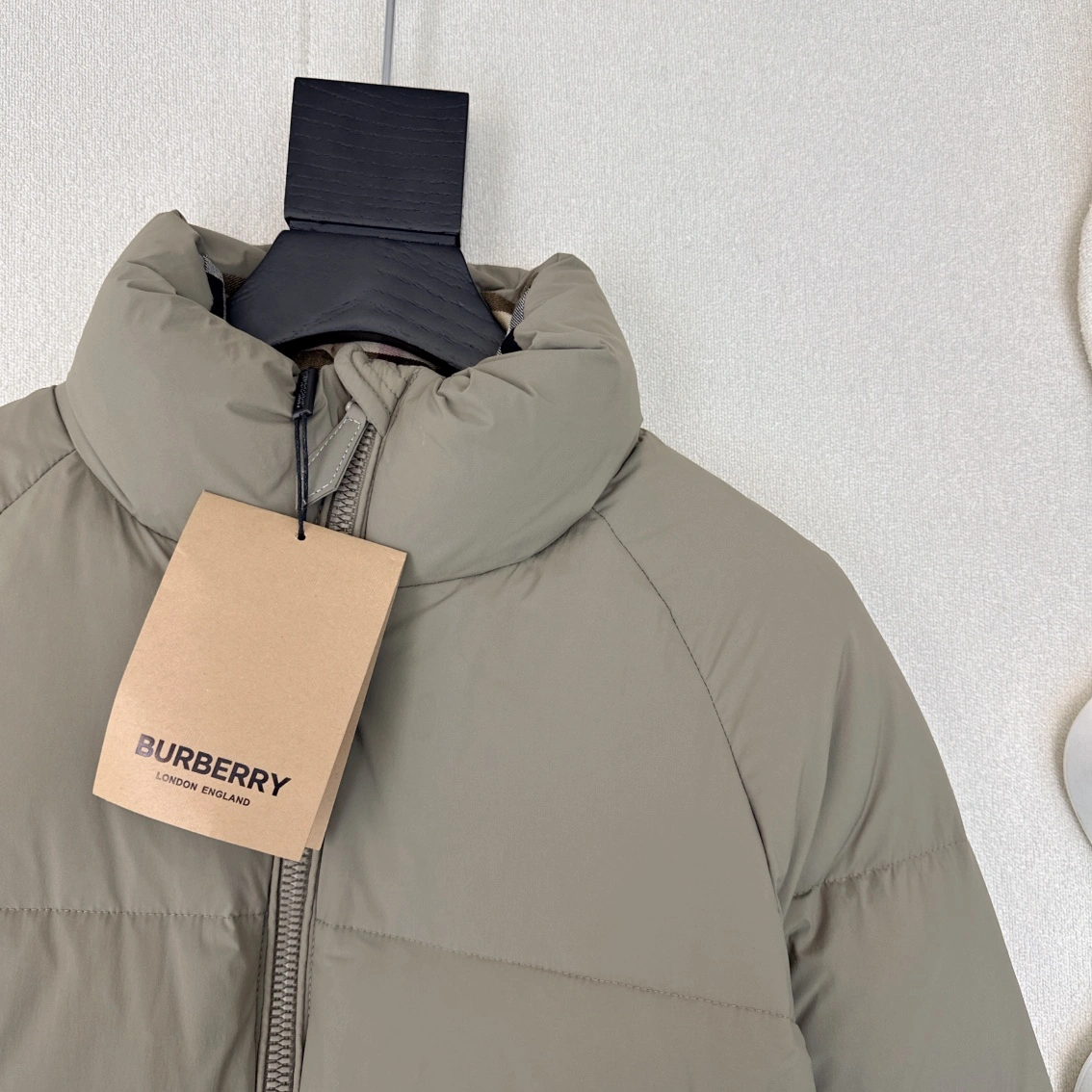 Sophisticated Burberry Down Jackets 106170