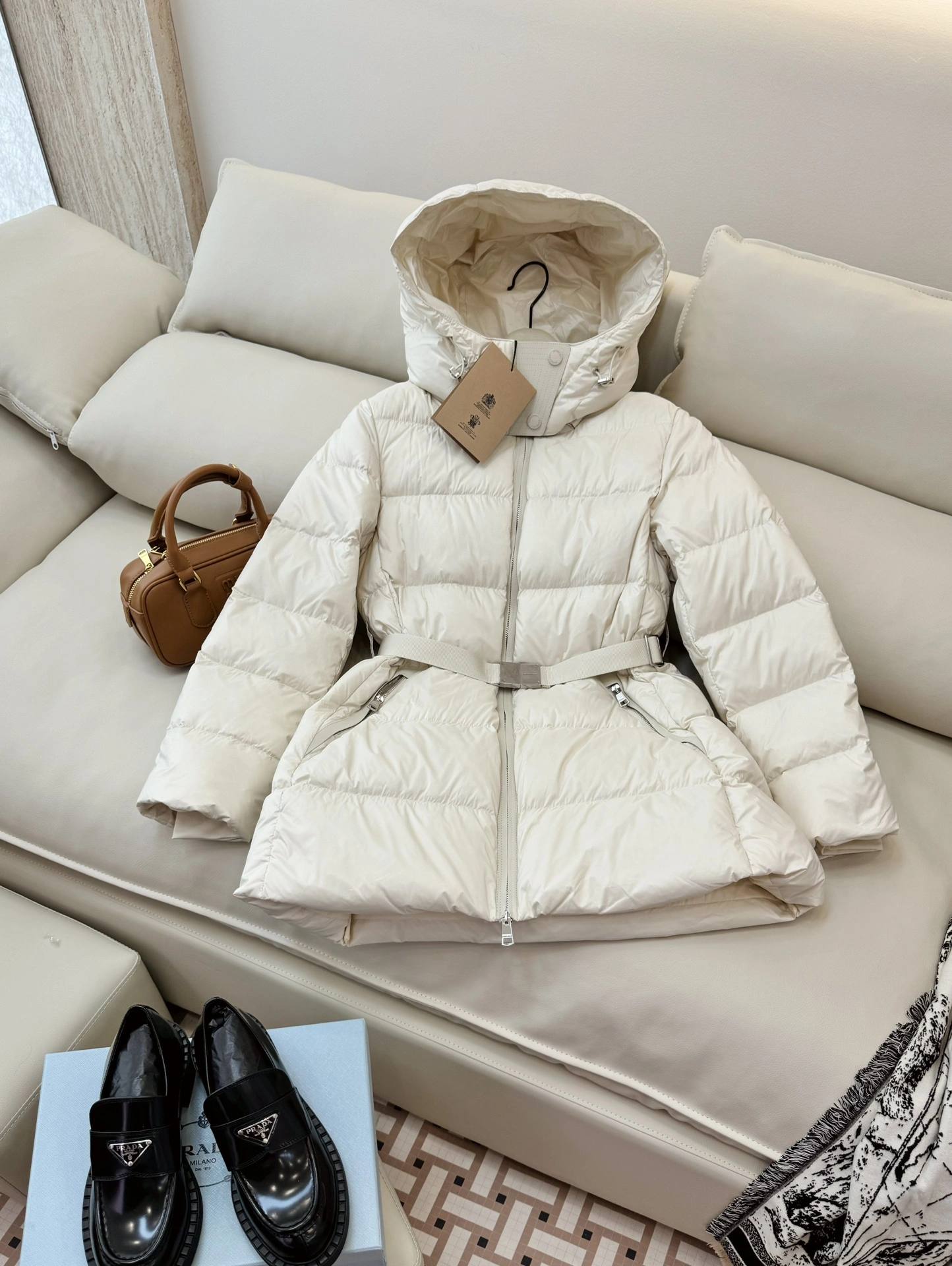Burberry Down Jackets Unisex 106167