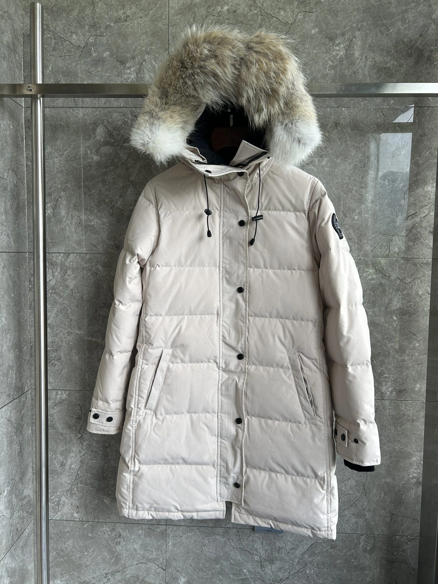 Sleek Burberry Down Jackets 106158