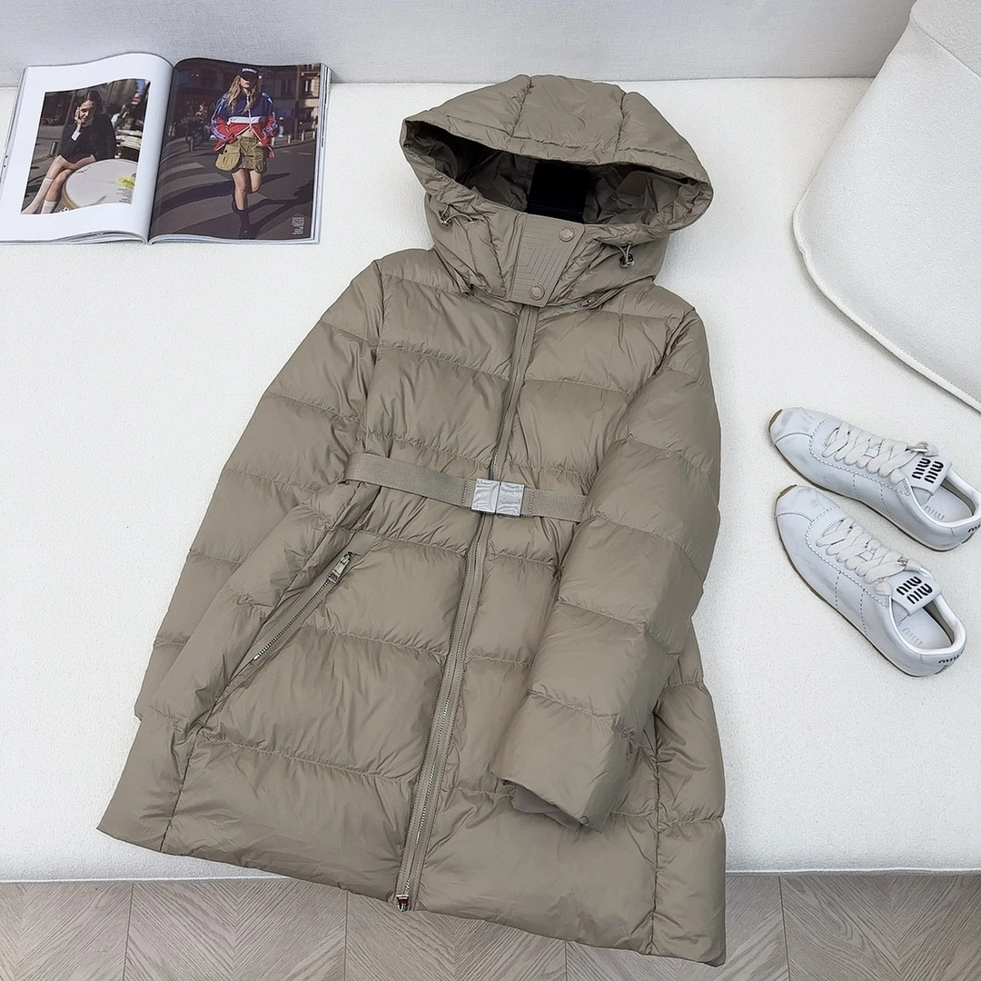 Burberry Down Jackets RelaxedFit 106138