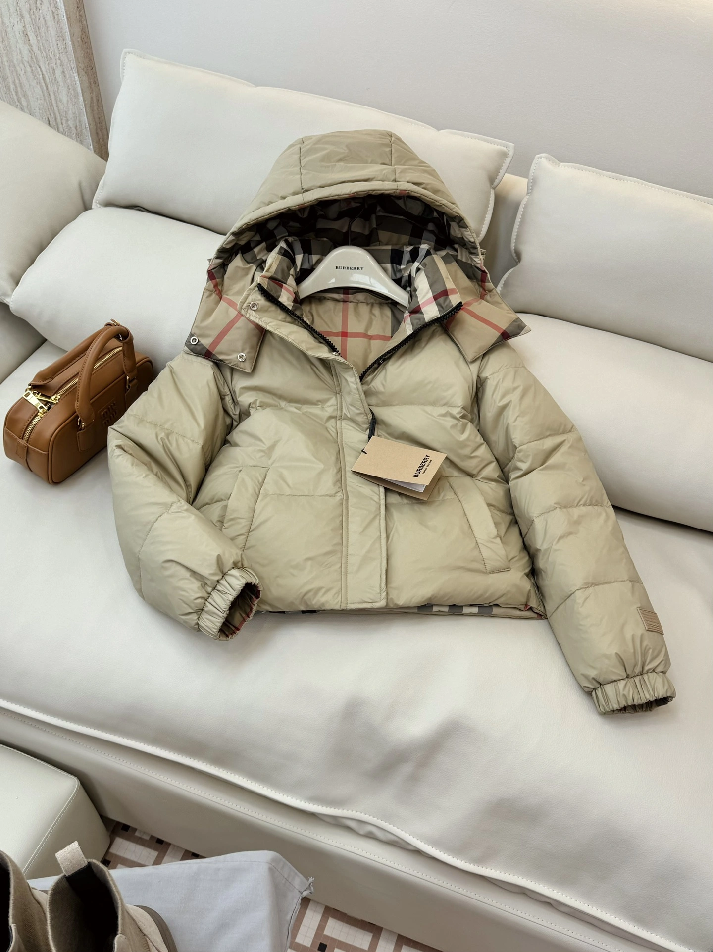 Resilient Burberry Down Jackets 106188
